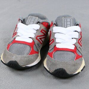 New Balance 888 Toddler Sneakers Size 6  These adorable toddler New Balance 888